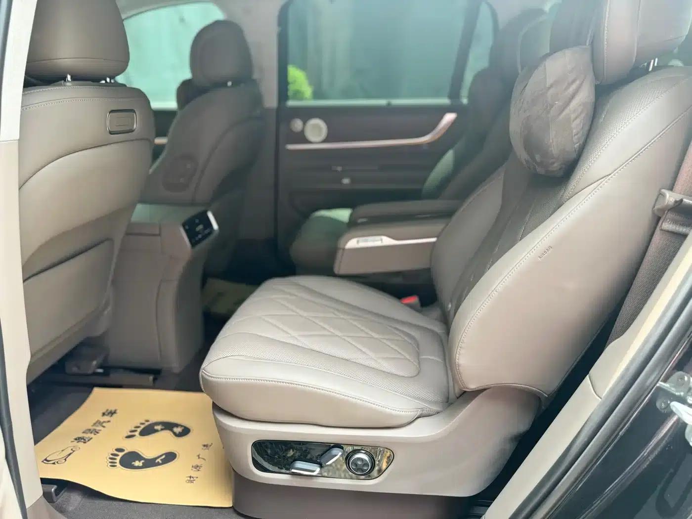 Wenjie M9 2024 Pure Electric Max Edition 100kWh 6-Seater — миниатюра 12