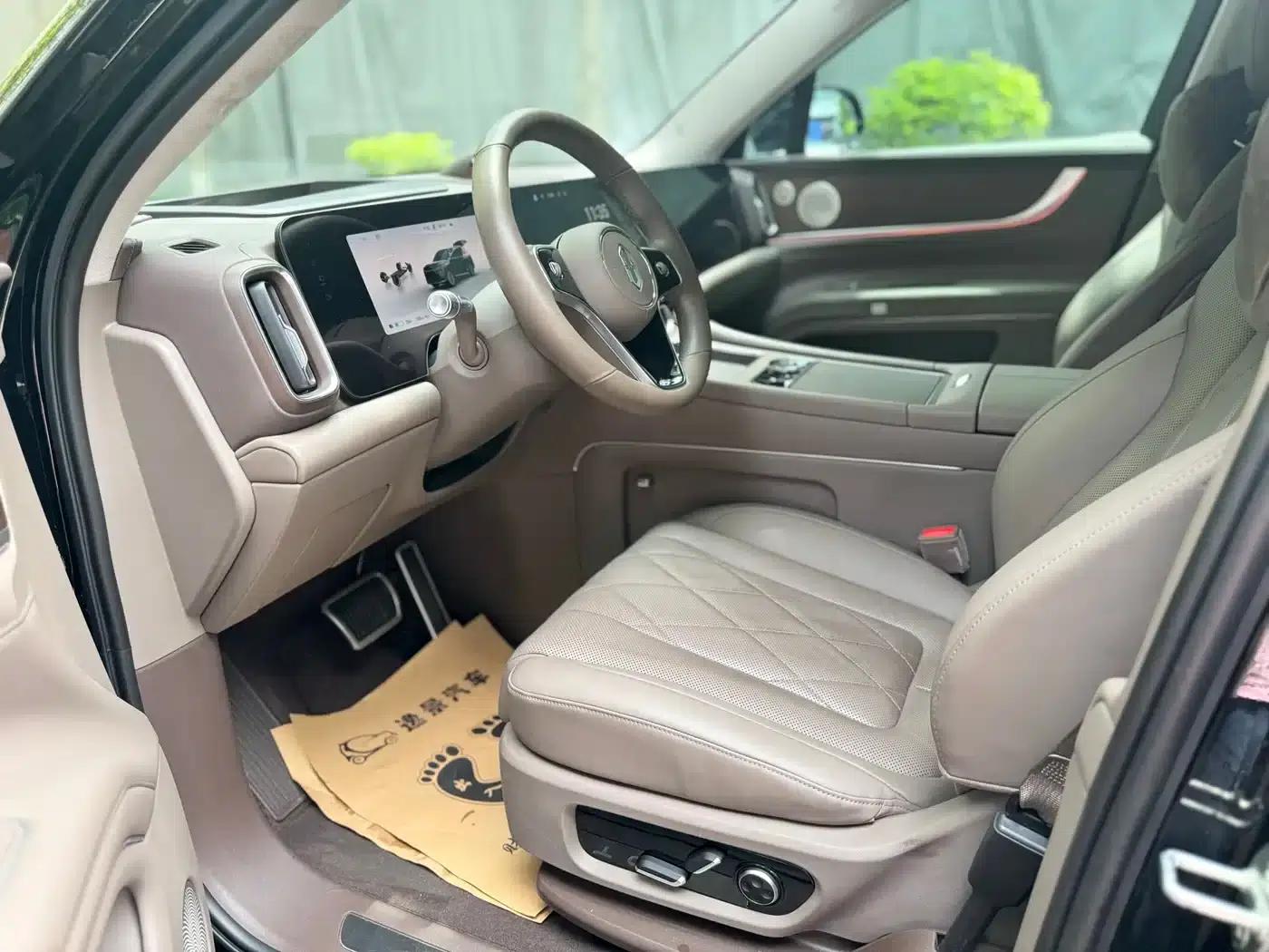 Wenjie M9 2024 Pure Electric Max Edition 100kWh 6-Seater — миниатюра 6