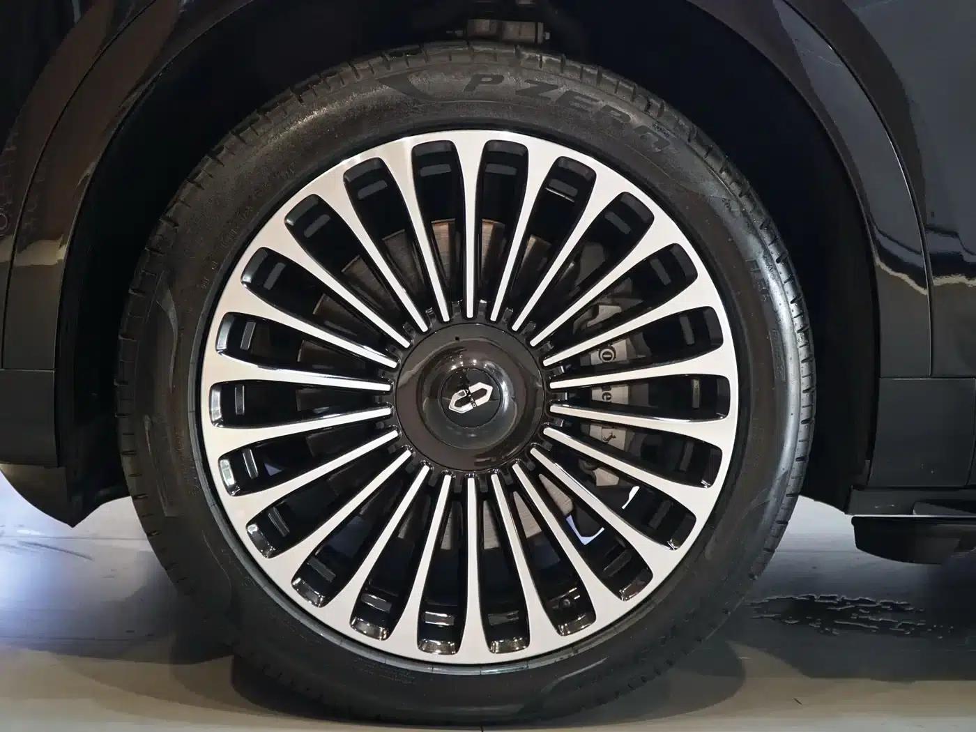 Wenjie M9 2025 Ultra Extended Range Edition (52kWh, 6-seater, 192-line LiDAR) — миниатюра 23