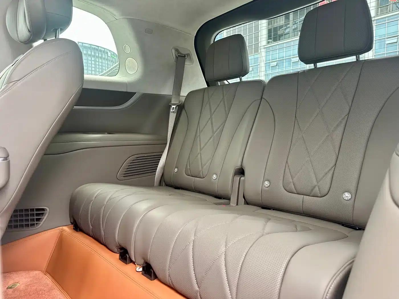 Wenjie M9 2024 Range Extended Ultra Edition 52kWh 6-Seater — миниатюра 7