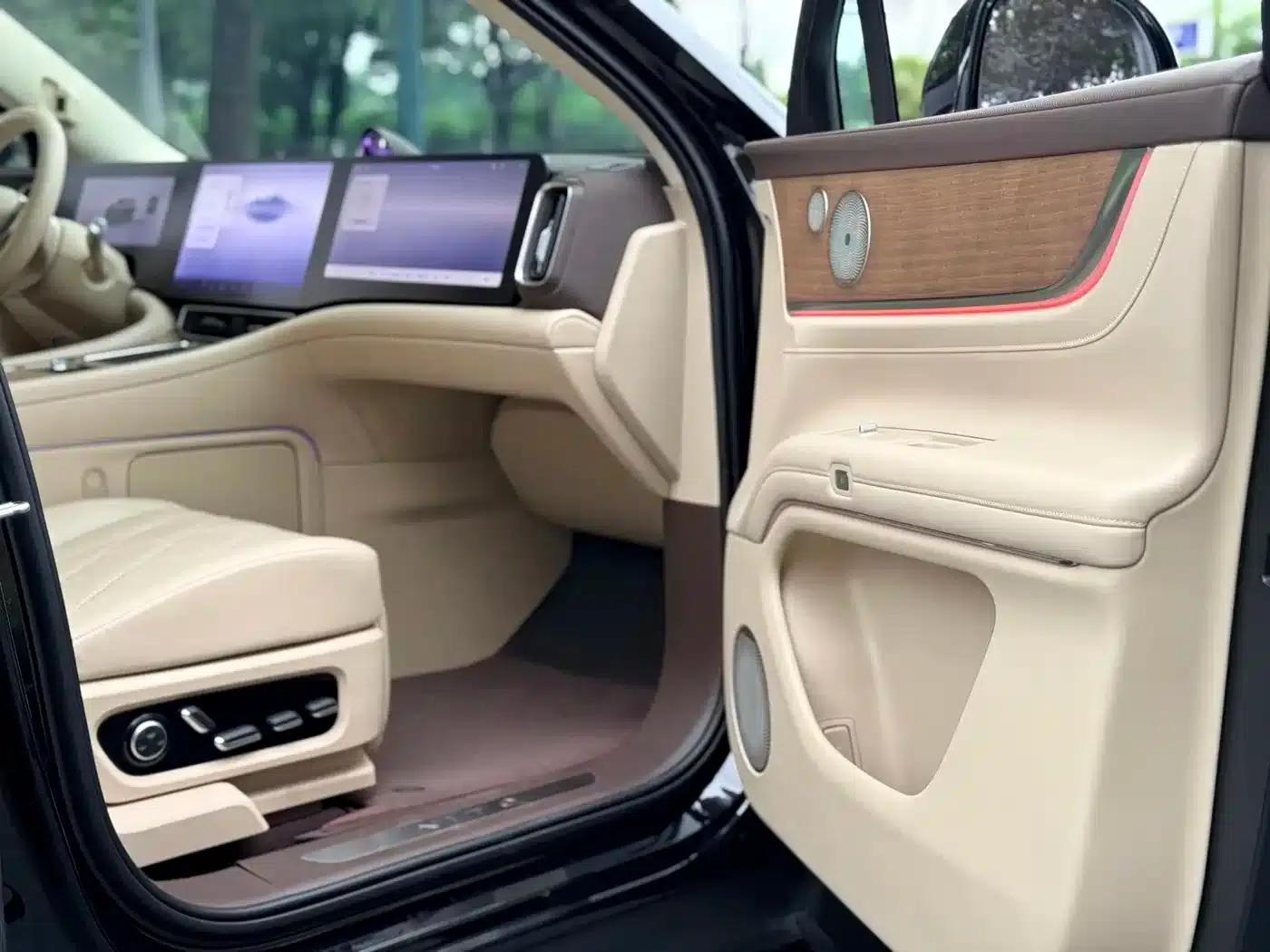 Wenjie M9 2024 Range Extended Ultra Edition 42kWh 6-Seater — миниатюра 18