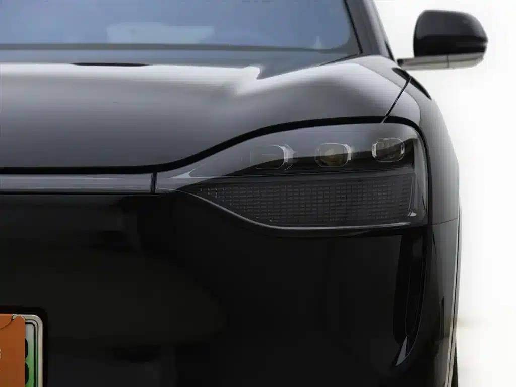 Wenjie M9 2024 Range Extended Ultra Edition 42kWh 6-Seater — миниатюра 13