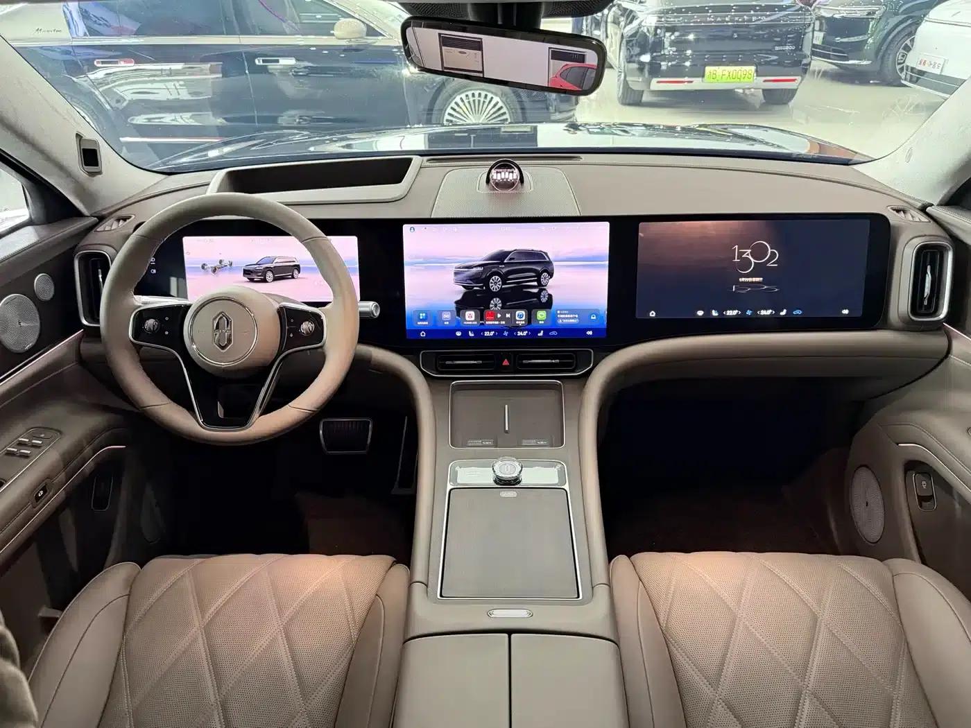 Wenjie M9 2025 Ultra Extended Range Edition 52kWh 6-Seat Version (192-line LiDAR) — миниатюра 14
