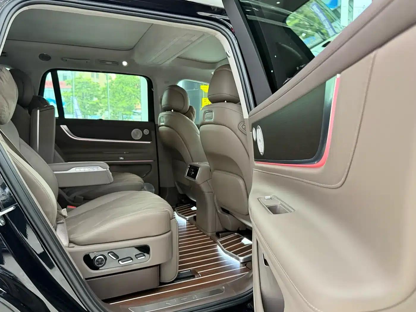 Wenjie M9 2025 Ultra Extended Range Edition 52kWh 6-Seat Version (192-line LiDAR) — миниатюра 16