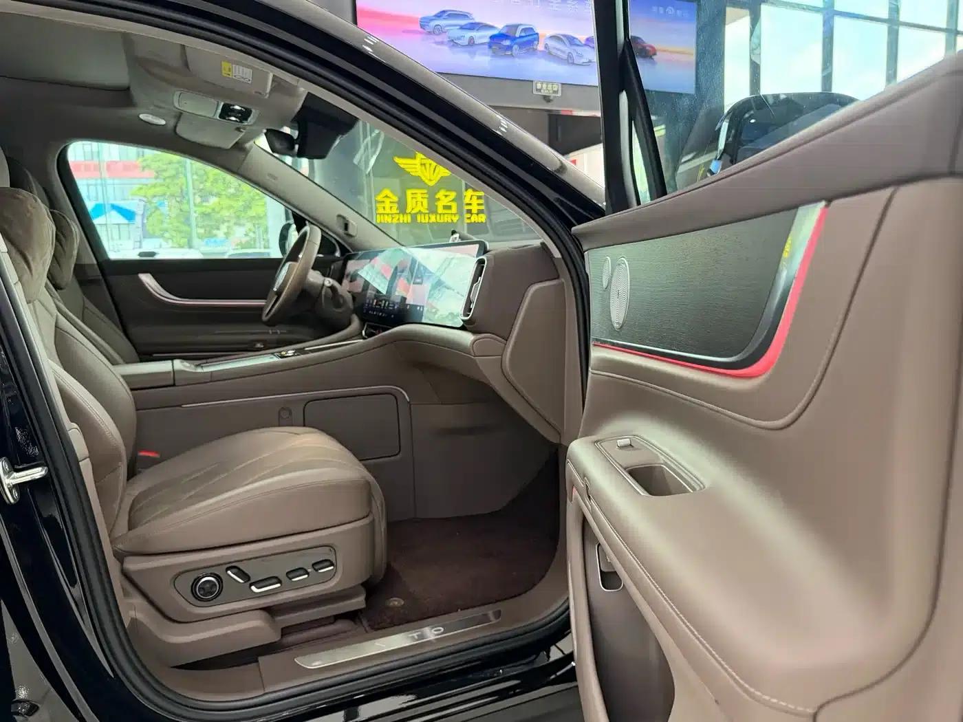 Wenjie M9 2025 Ultra Extended Range Edition 52kWh 6-Seat Version (192-line LiDAR) — миниатюра 17