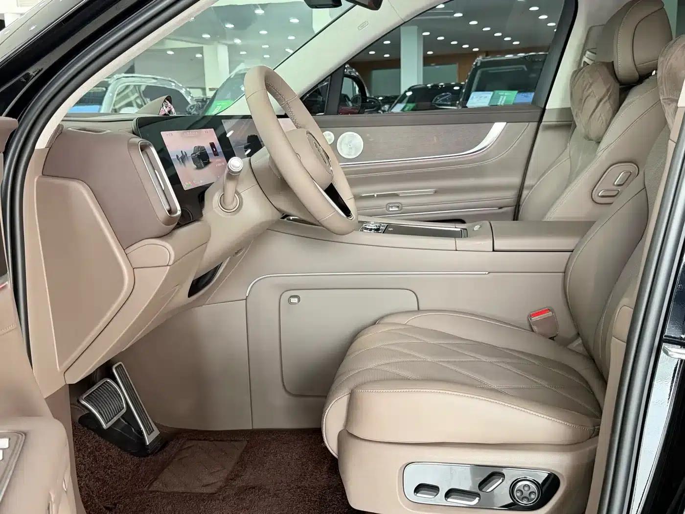 Wenjie M9 2025 Ultra Extended Range Edition 52kWh 6-Seat Version (192-line LiDAR) — миниатюра 9