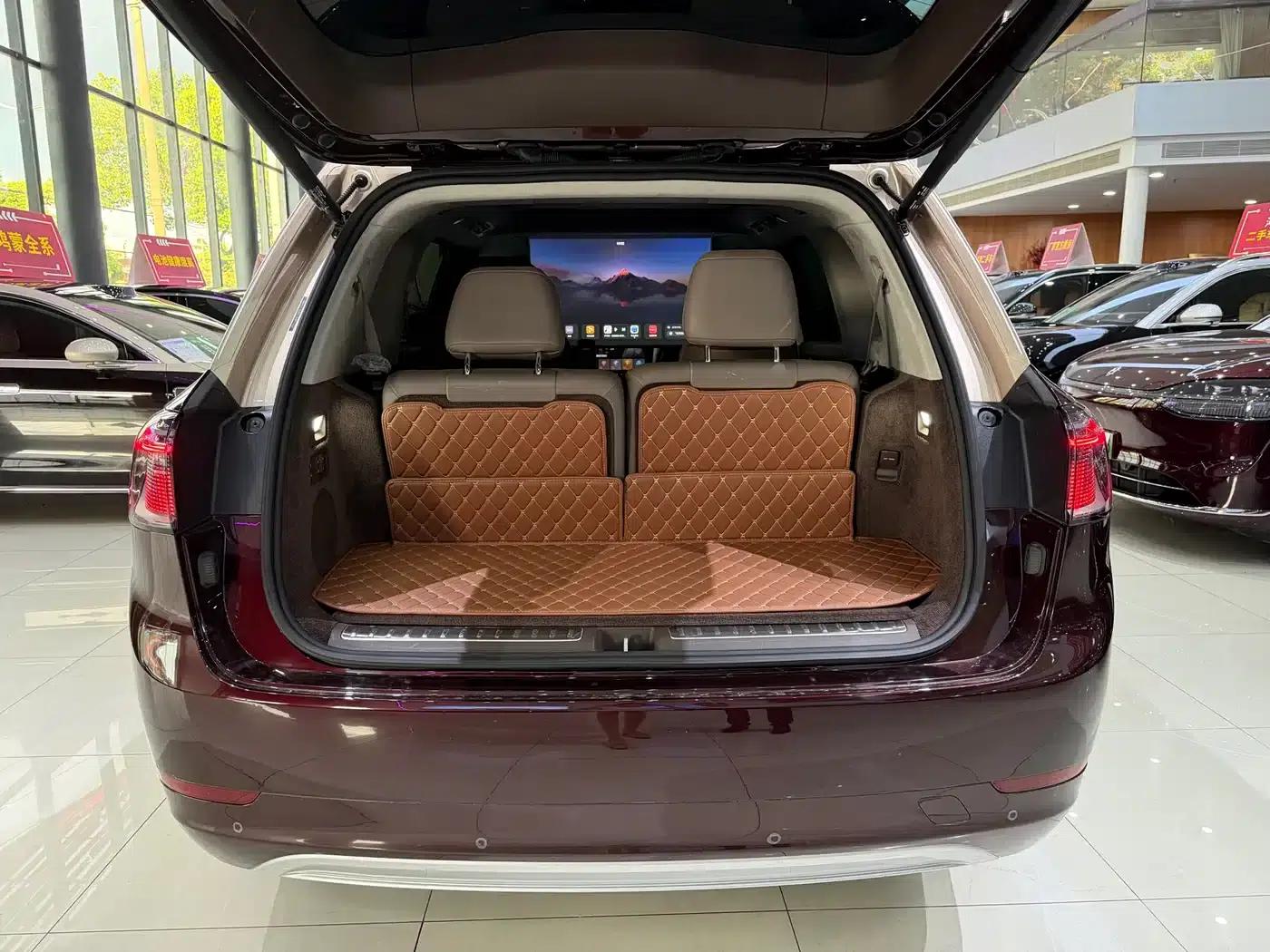 Wenjie M9 2025 Ultra Extended Range Edition 52kWh 6-Seat Version (192-line LiDAR) — миниатюра 21