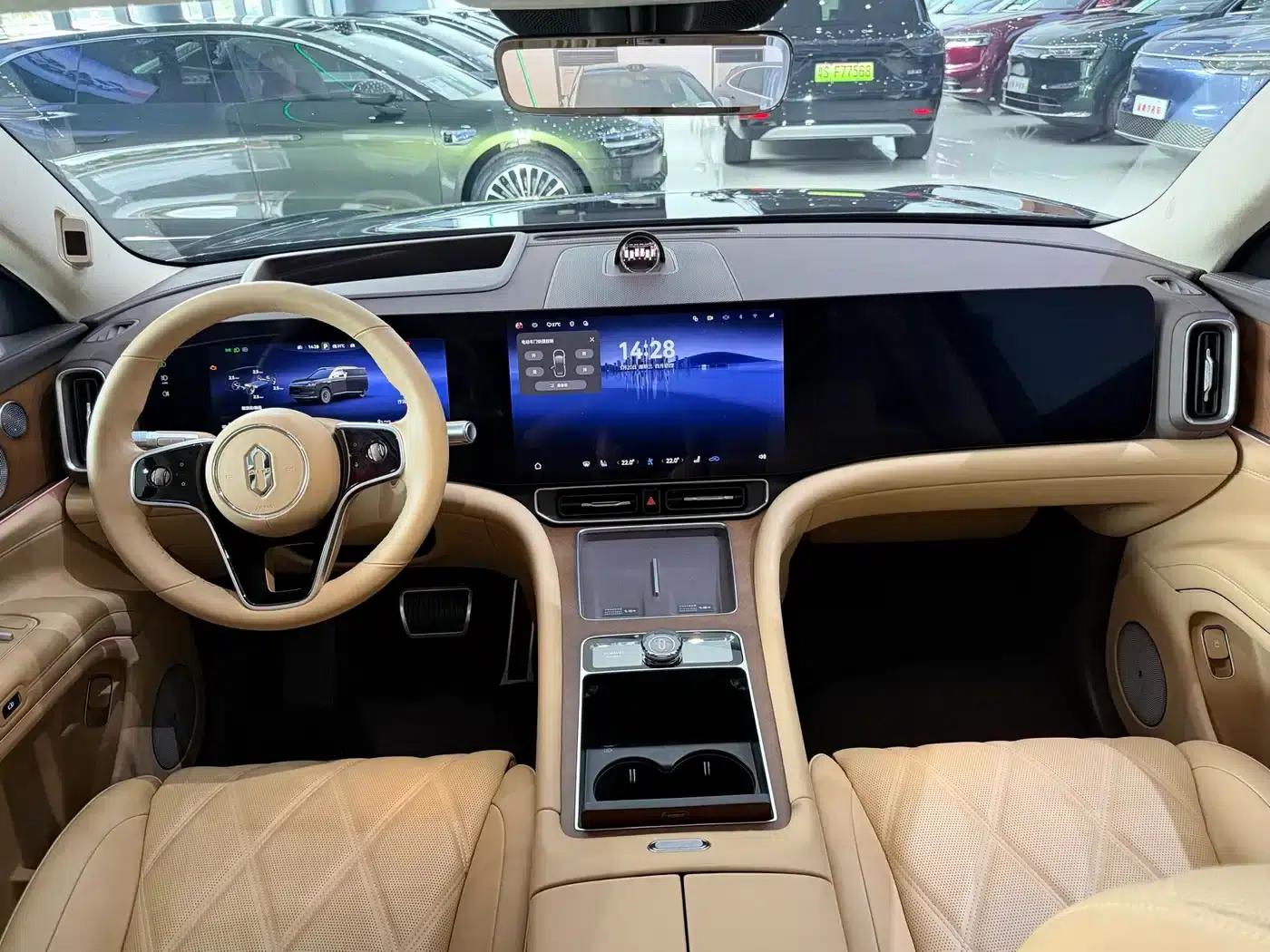 Wenjie M9 2025 Ultra Extended Range Edition 52kWh 6-Seat Version (192-line LiDAR) — миниатюра 13