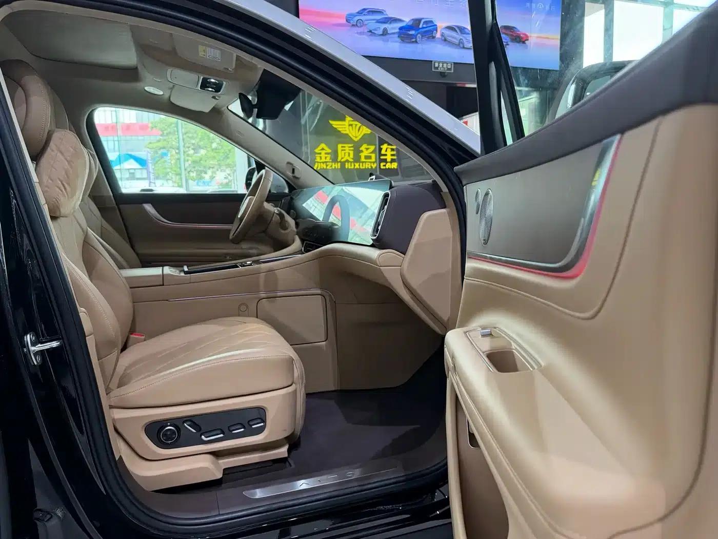 Wenjie M9 2025 Ultra Extended Range Edition 52kWh 6-Seat Version (192-line LiDAR) — миниатюра 16
