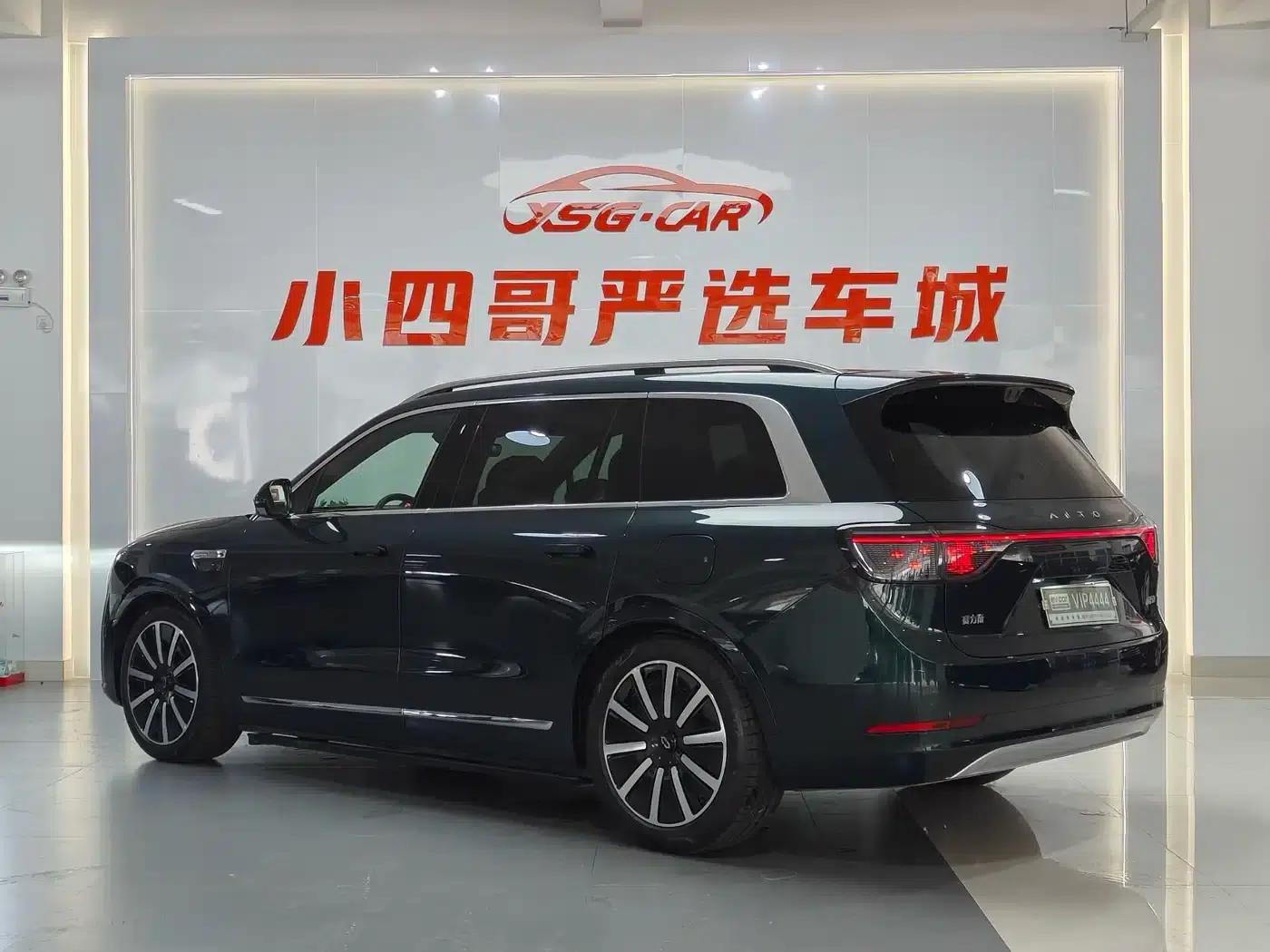 Wenjie M9 2025 Extended Range Ultra Edition 52kWh 5-Seat Version (896-line LiDAR) — миниатюра 4