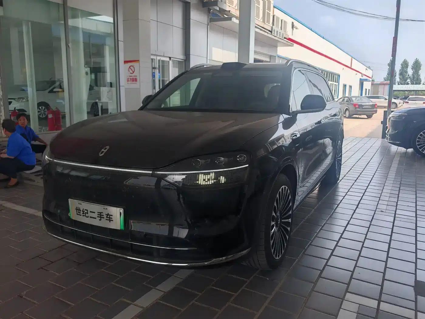 Wenjie M9 2025 Ultra Extended Range Edition 52kWh 6-Seat Version (192-line LiDAR) — миниатюра 1