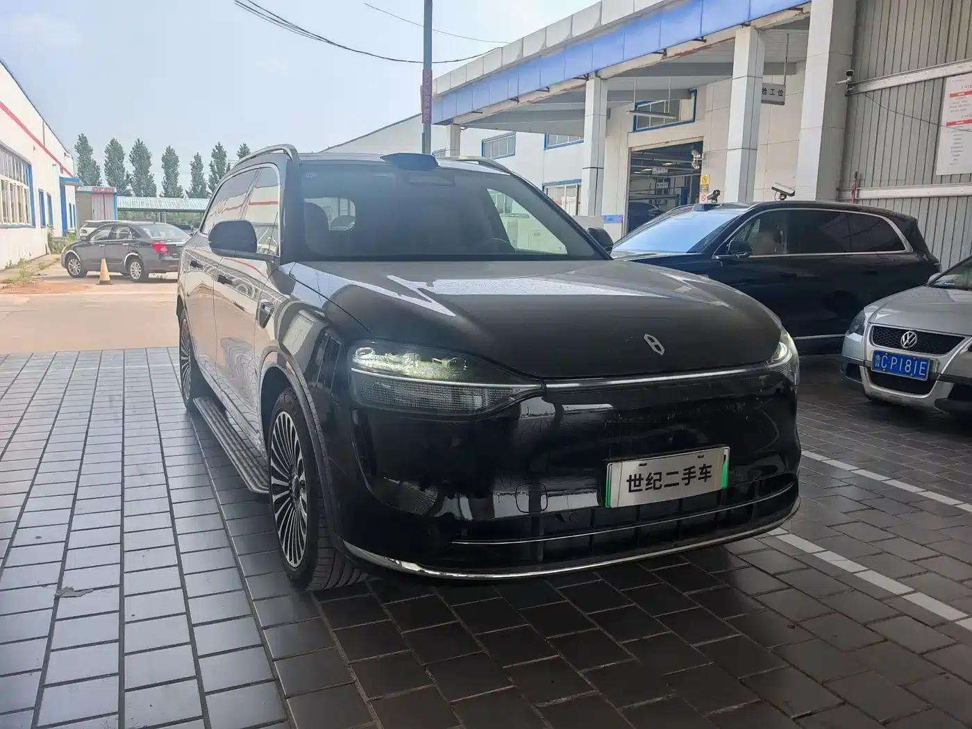 Wenjie M9 2025 Ultra Extended Range Edition 52kWh 6-Seat Version (192-line LiDAR) — миниатюра 4