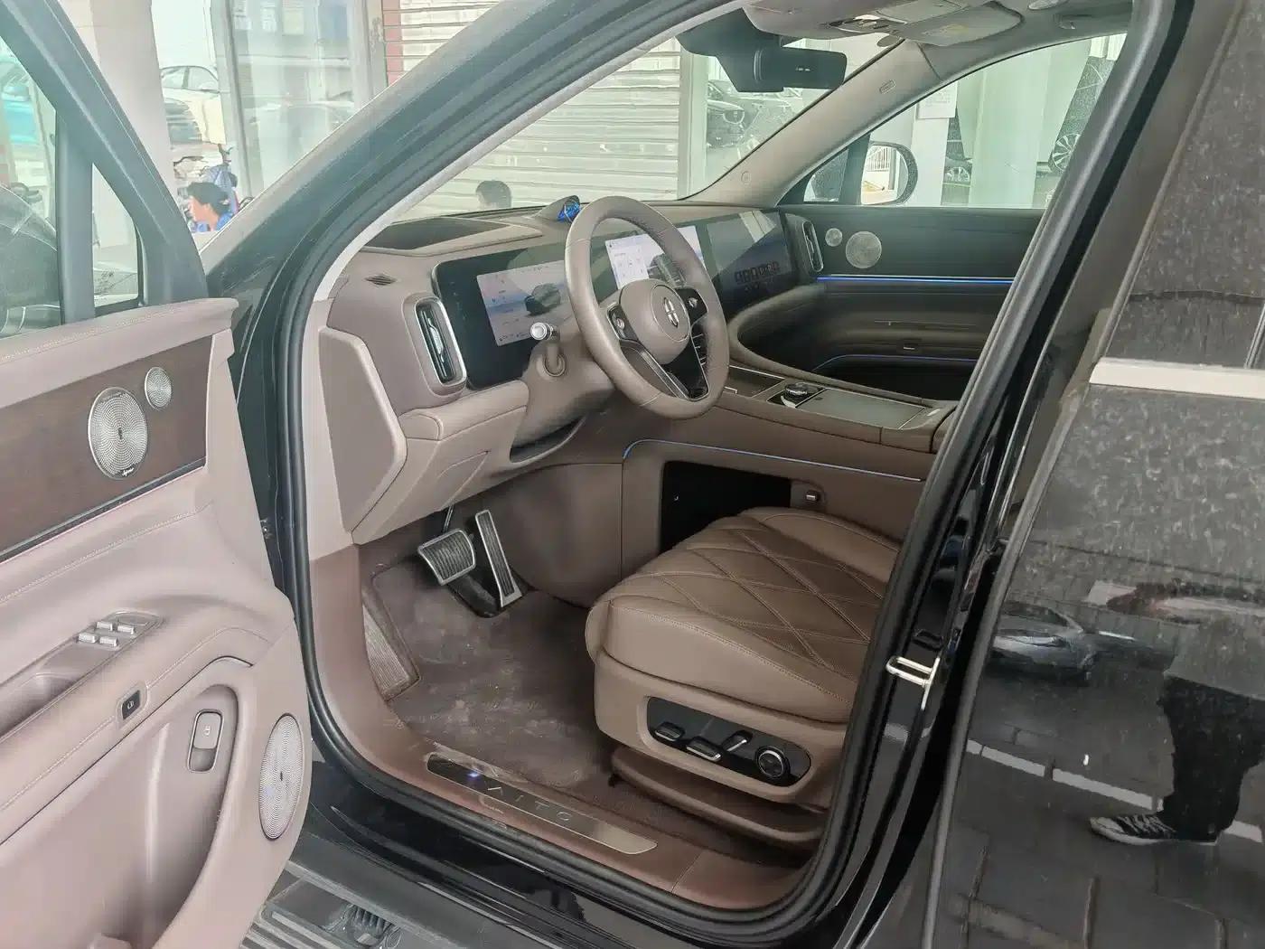 Wenjie M9 2025 Ultra Extended Range Edition 52kWh 6-Seat Version (192-line LiDAR) — миниатюра 6