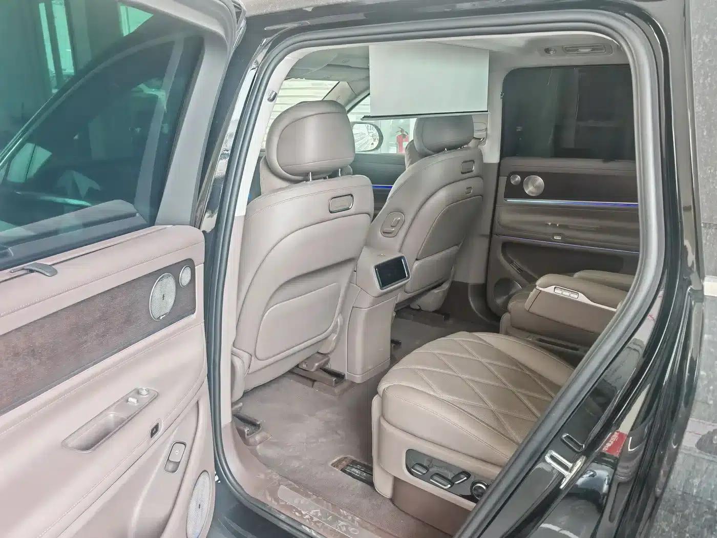 Wenjie M9 2025 Ultra Extended Range Edition 52kWh 6-Seat Version (192-line LiDAR) — миниатюра 10