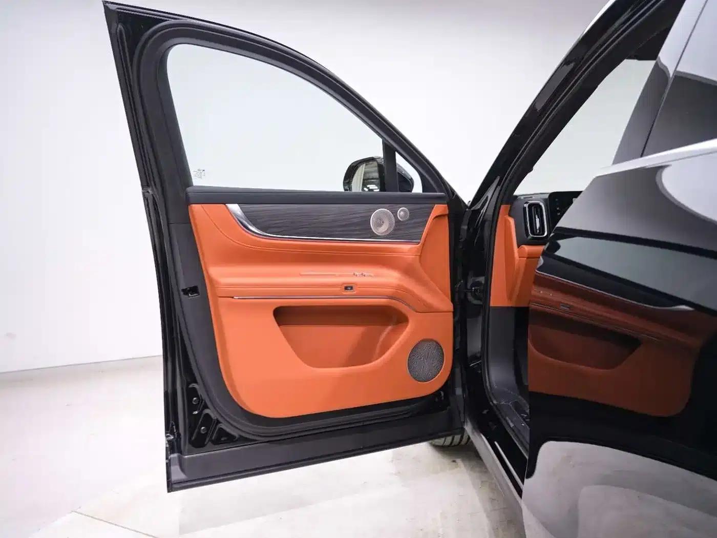 Wenjie M9 2024 Range Extended Max Edition 42kWh 6-Seater — миниатюра 12