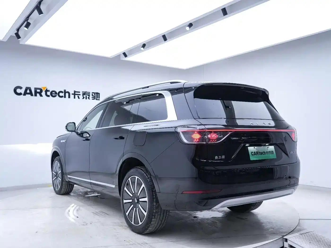 Wenjie M9 2024 Range Extended Max Edition 42kWh 6-Seater — миниатюра 18