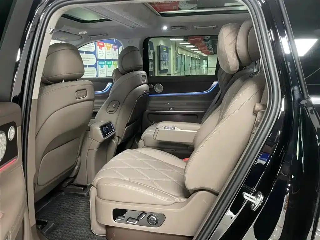 Wenjie M9 2025 Ultra Extended Range Edition (52kWh, 6-seater, 192-line LiDAR) — миниатюра 11