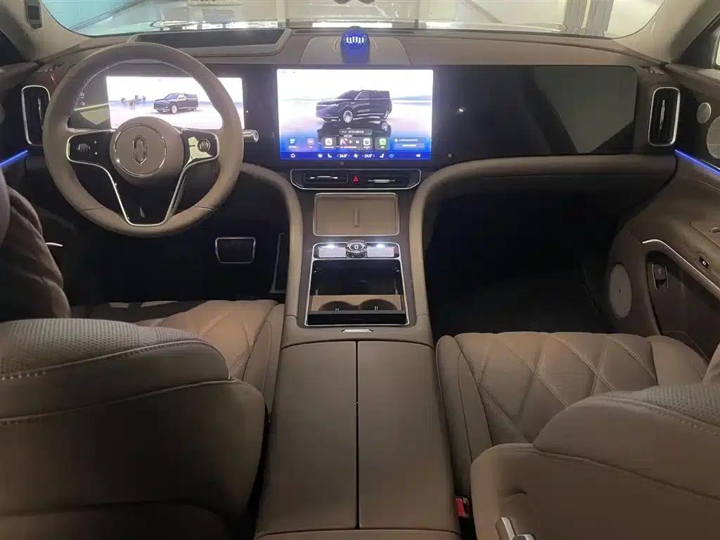 Wenjie M9 2025 Ultra Extended Range Edition (52kWh, 6-seater, 192-line LiDAR) — миниатюра 13