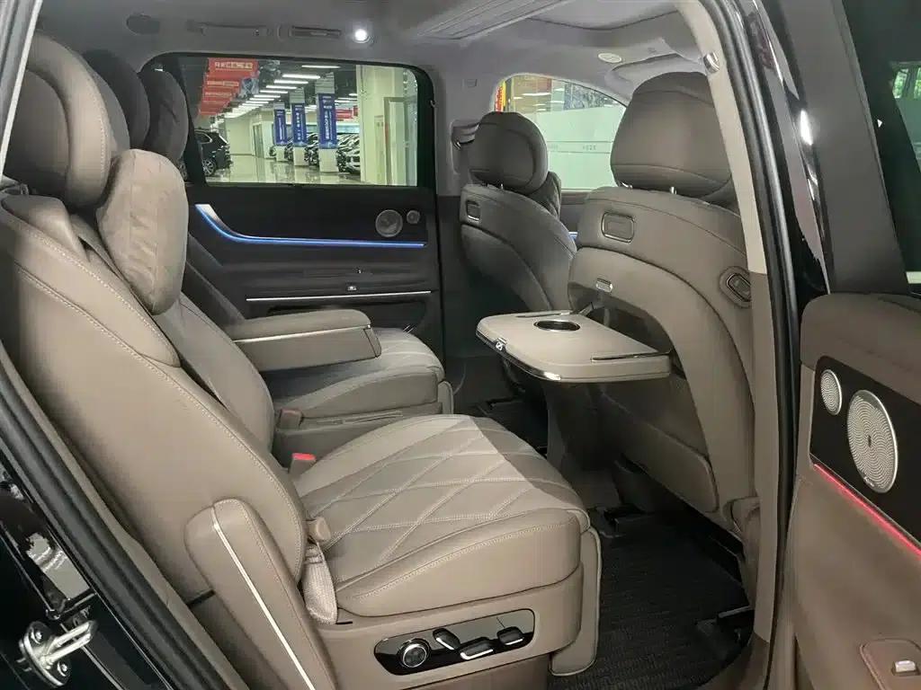Wenjie M9 2025 Ultra Extended Range Edition (52kWh, 6-seater, 192-line LiDAR) — миниатюра 17
