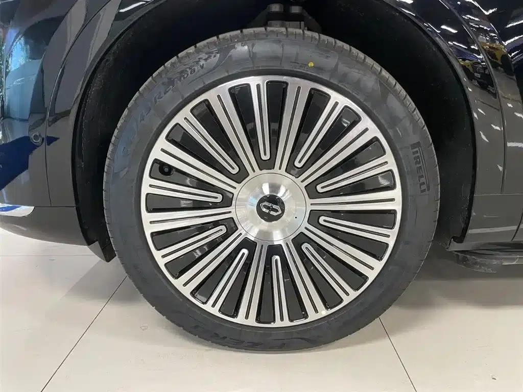 Wenjie M9 2025 Ultra Extended Range Edition (52kWh, 6-seater, 192-line LiDAR) — миниатюра 27