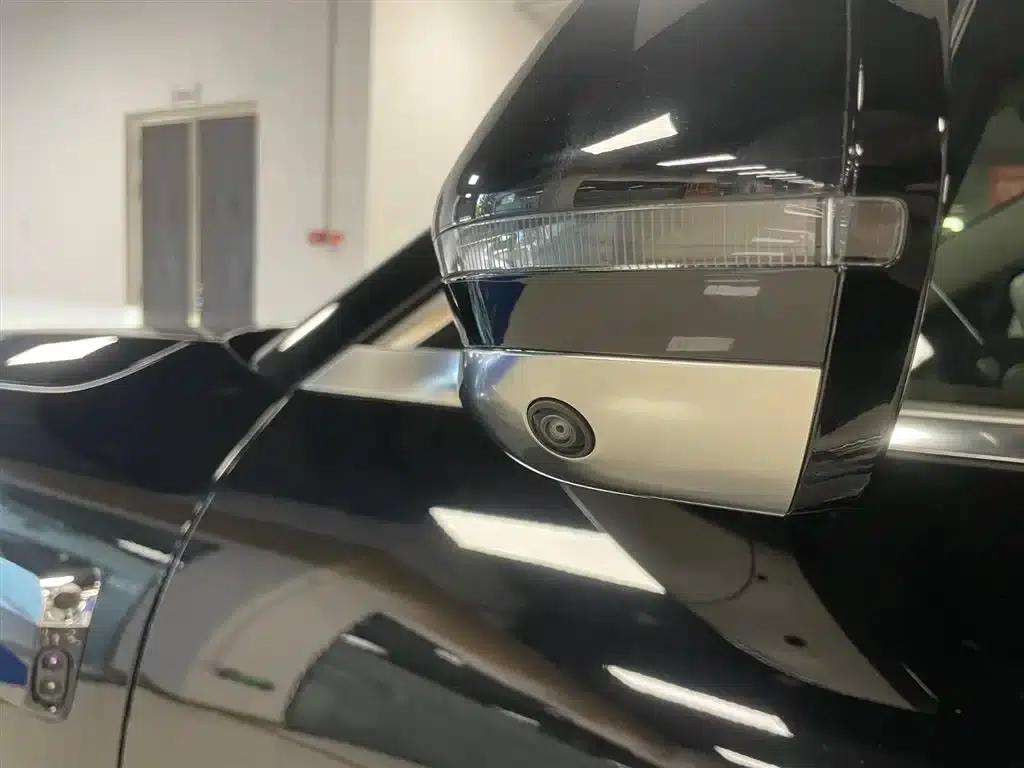 Wenjie M9 2025 Ultra Extended Range Edition (52kWh, 6-seater, 192-line LiDAR) — миниатюра 28