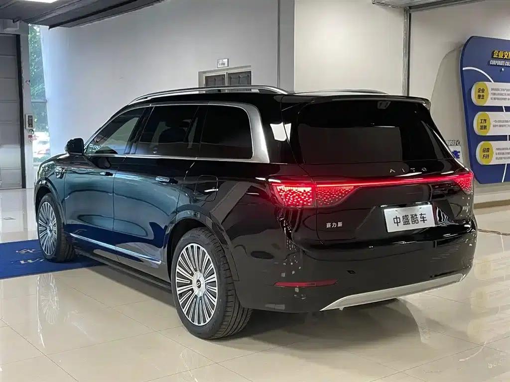 Wenjie M9 2025 Ultra Extended Range Edition (52kWh, 6-seater, 192-line LiDAR) — миниатюра 29