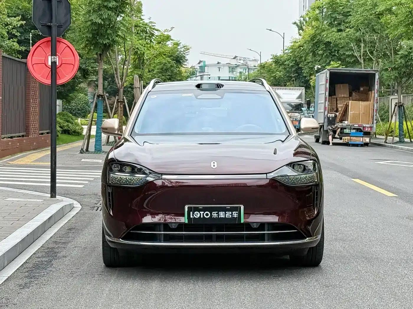 Wenjie M9 2025 Ultra Extended Range Edition (52kWh, 5-seater, 192-line LiDAR) — миниатюра 2