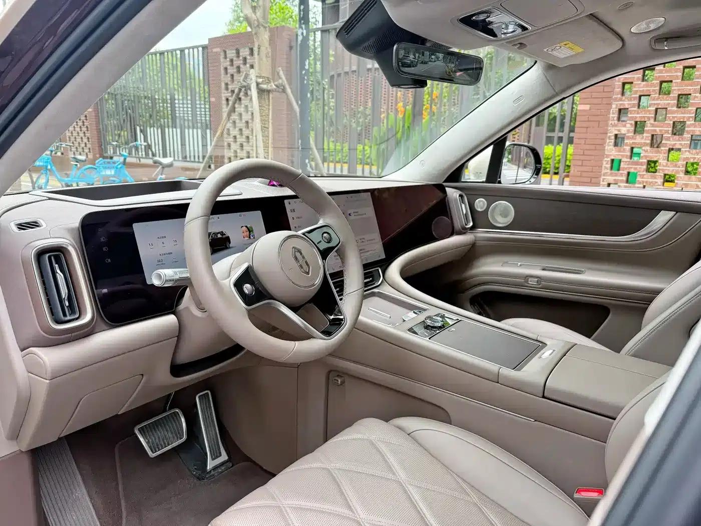 Wenjie M9 2025 Ultra Extended Range Edition (52kWh, 5-seater, 192-line LiDAR) — миниатюра 12