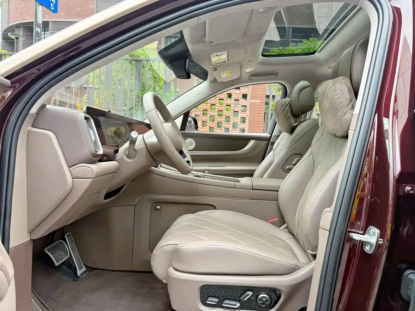 Wenjie M9 2025 Ultra Extended Range Edition (52kWh, 5-seater, 192-line LiDAR) — миниатюра 13
