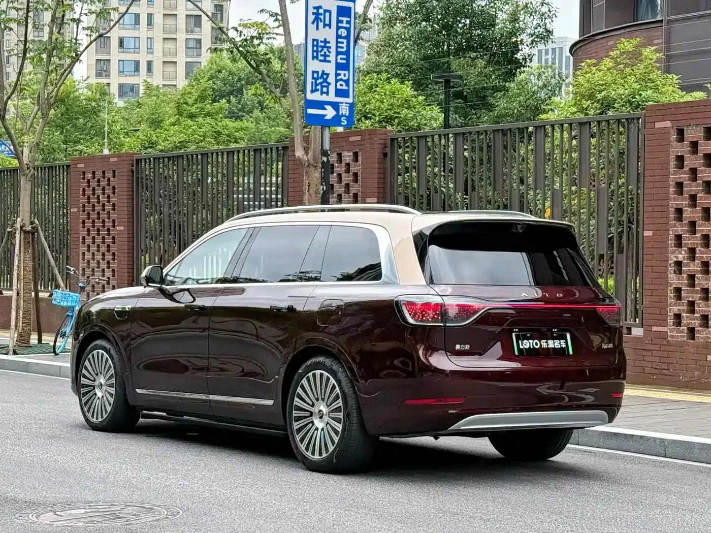 Wenjie M9 2025 Ultra Extended Range Edition (52kWh, 5-seater, 192-line LiDAR) — миниатюра 4