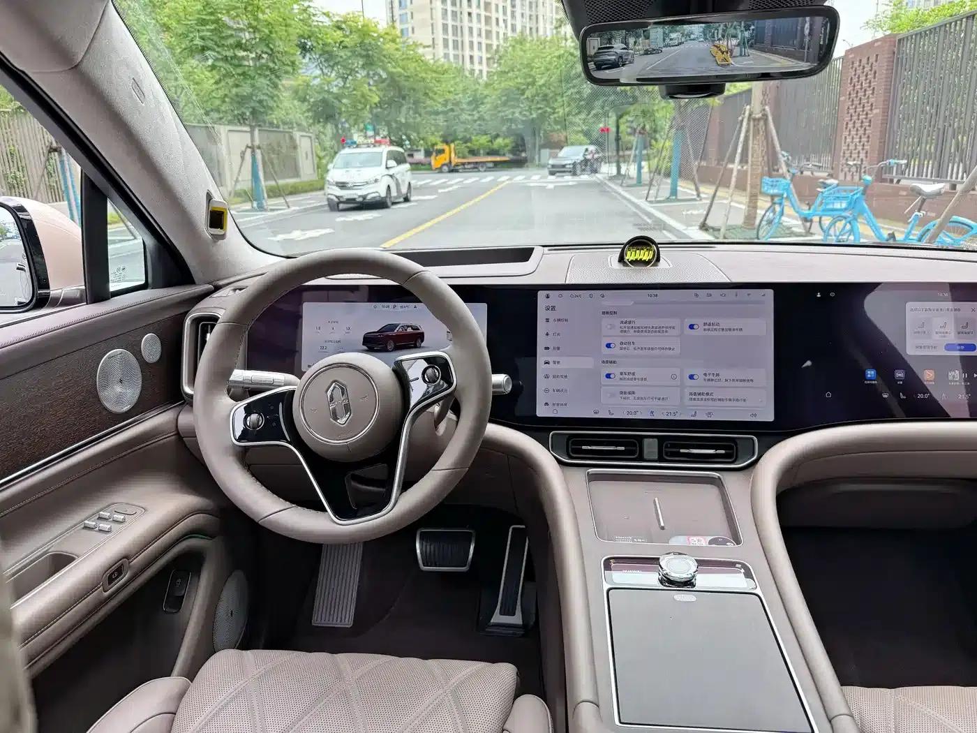 Wenjie M9 2025 Ultra Extended Range Edition (52kWh, 5-seater, 192-line LiDAR) — миниатюра 6