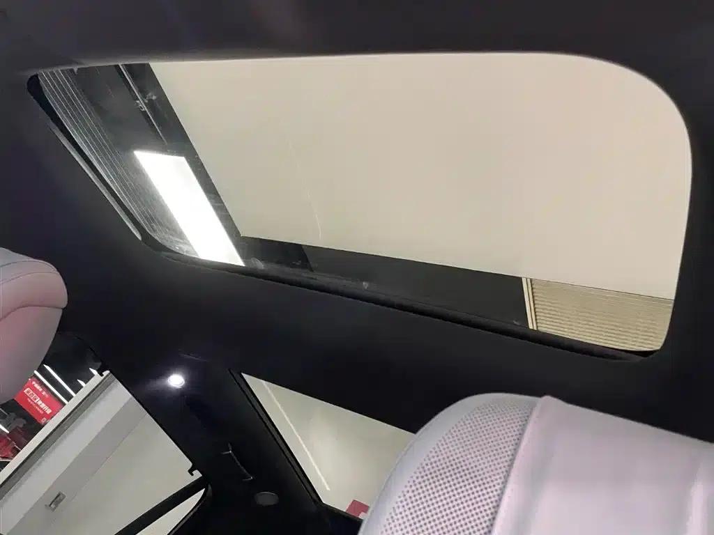 Wenjie M9 2024 Range Extended Ultra Edition 42kWh 6-Seater — миниатюра 11