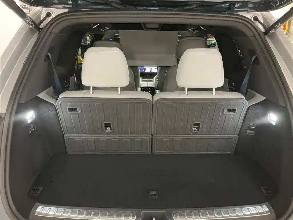 Wenjie M9 2024 Range Extended Ultra Edition 42kWh 6-Seater — миниатюра 32