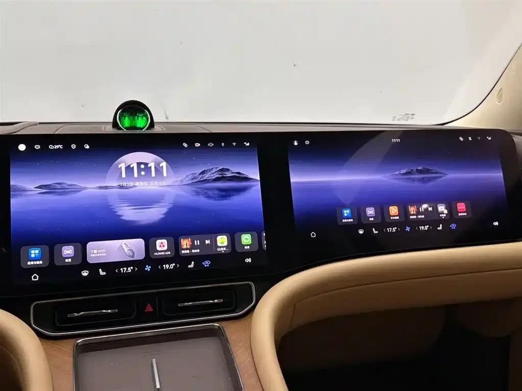 Wenjie M9 2025 Ultra Extended Range Edition (52kWh, 6-seater, 192-line LiDAR) — миниатюра 13