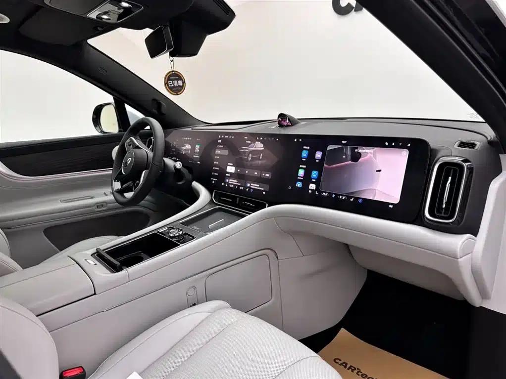 Wenjie M9 2024 Range Extended Max Edition 52kWh 6-Seater — миниатюра 11
