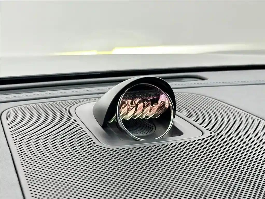 Wenjie M9 2024 Range Extended Max Edition 52kWh 6-Seater — миниатюра 18