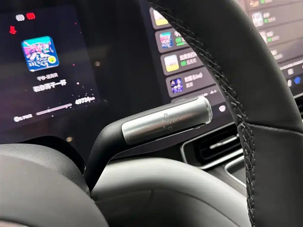 Wenjie M9 2024 Range Extended Max Edition 52kWh 6-Seater — миниатюра 19