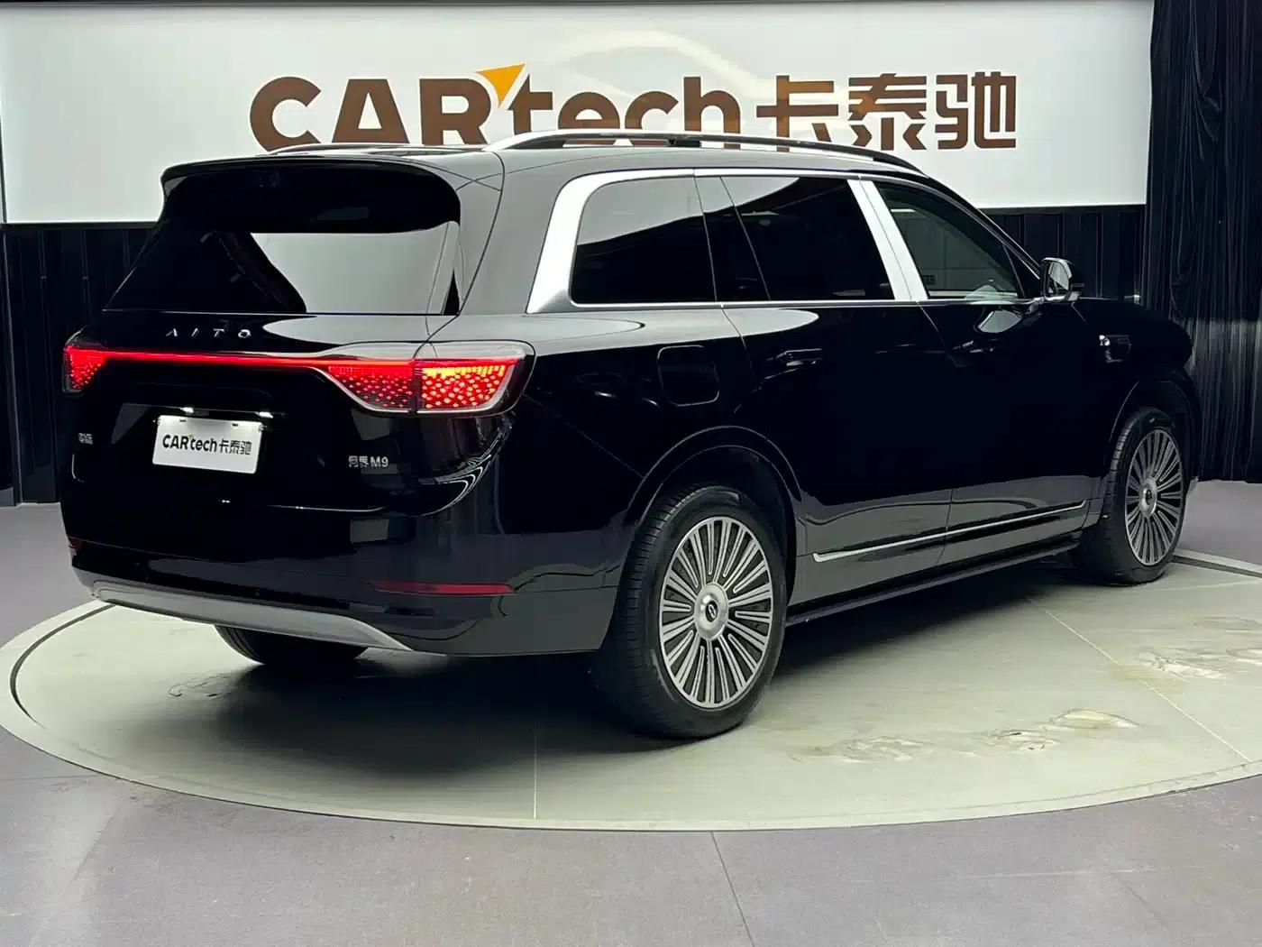 Wenjie M9 2025 Ultra Extended Range Edition (52kWh, 6-seater, 192-line LiDAR) — миниатюра 5