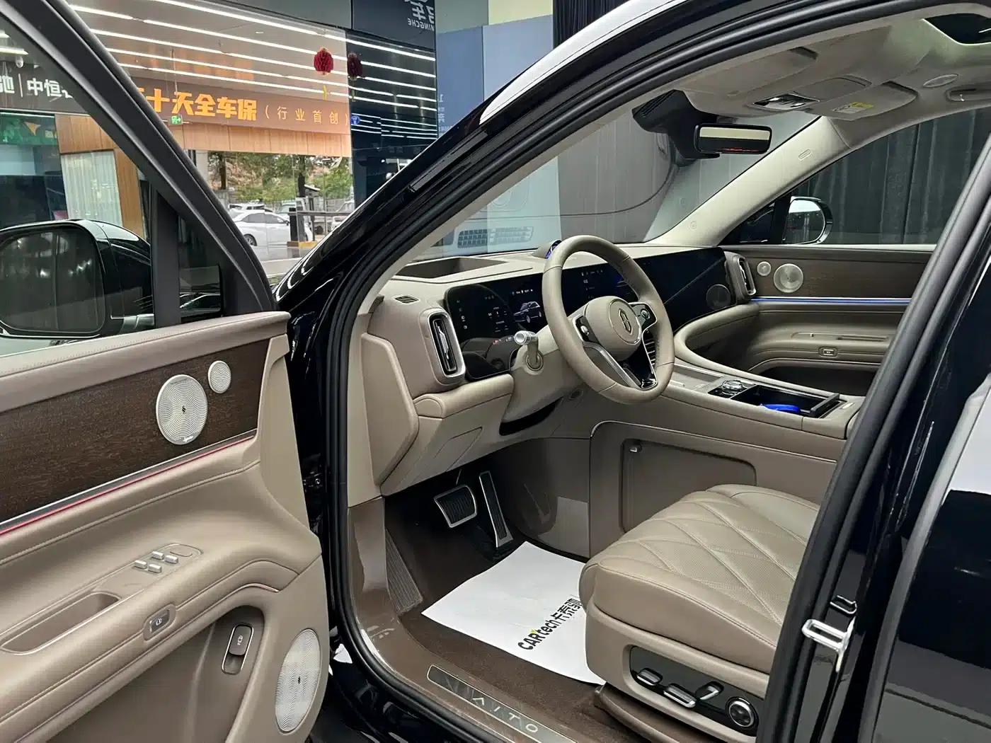 Wenjie M9 2025 Ultra Extended Range Edition (52kWh, 6-seater, 192-line LiDAR) — миниатюра 7
