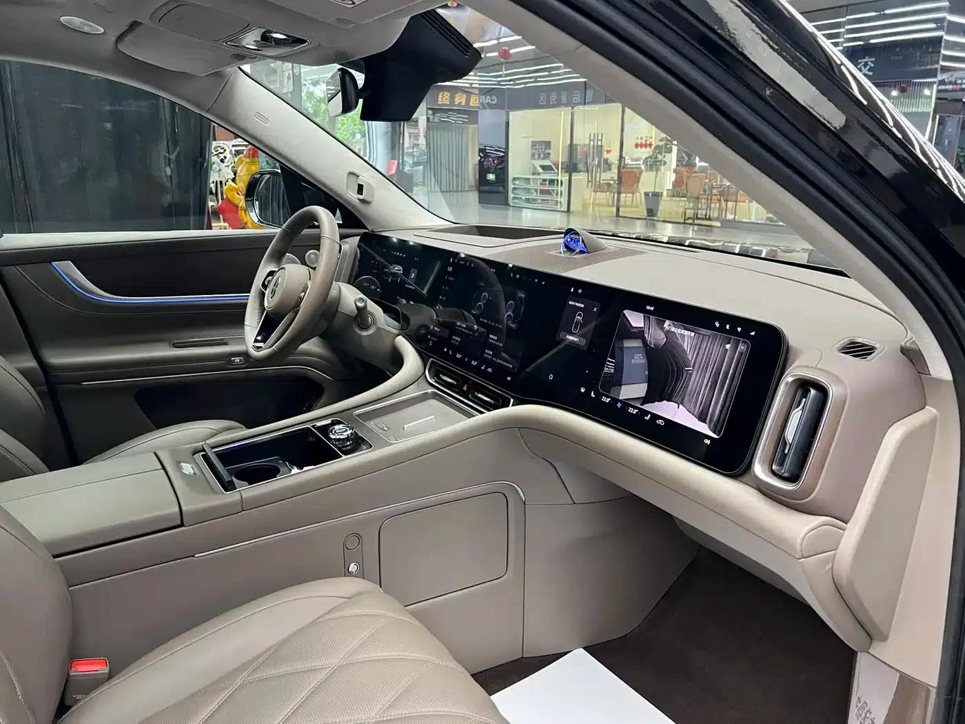 Wenjie M9 2025 Ultra Extended Range Edition (52kWh, 6-seater, 192-line LiDAR) — миниатюра 8