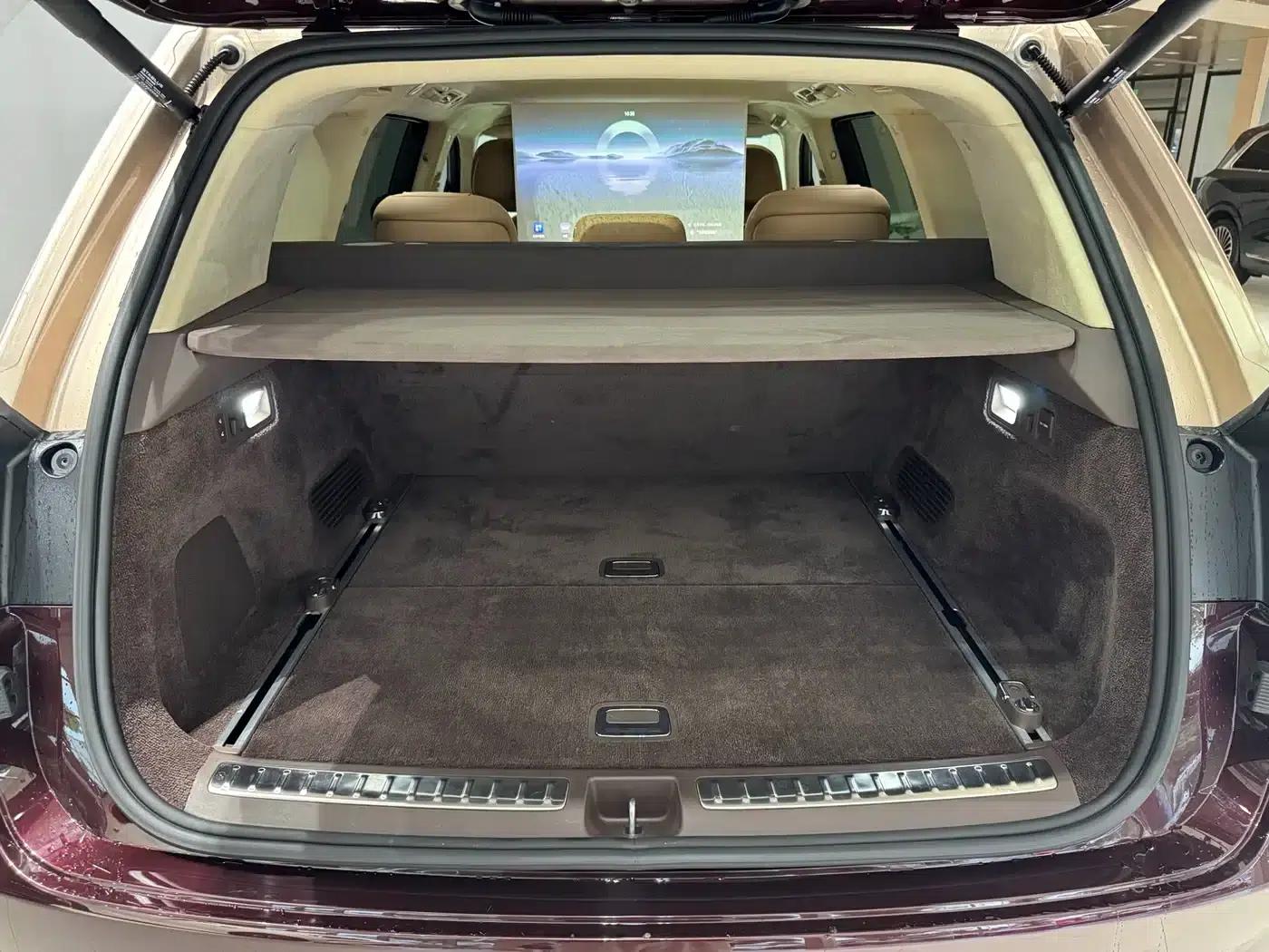 Wenjie M9 2025 Extended Range Ultra Edition 52kWh 5-Seat Version (192-line LiDAR) — миниатюра 20