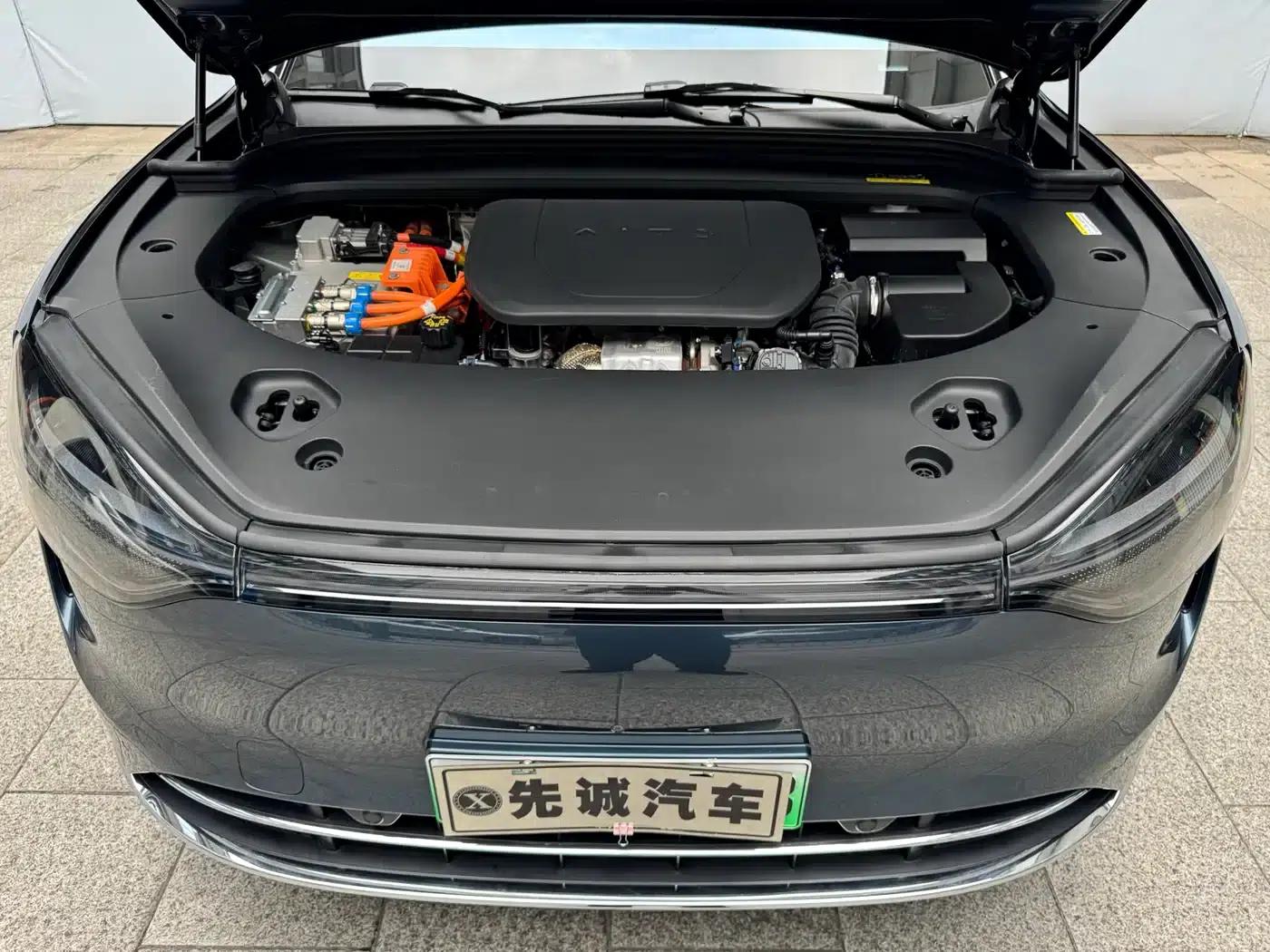 Wenjie M9 2024 Range Extended Ultra Edition 52kWh 5-Seater — миниатюра 18