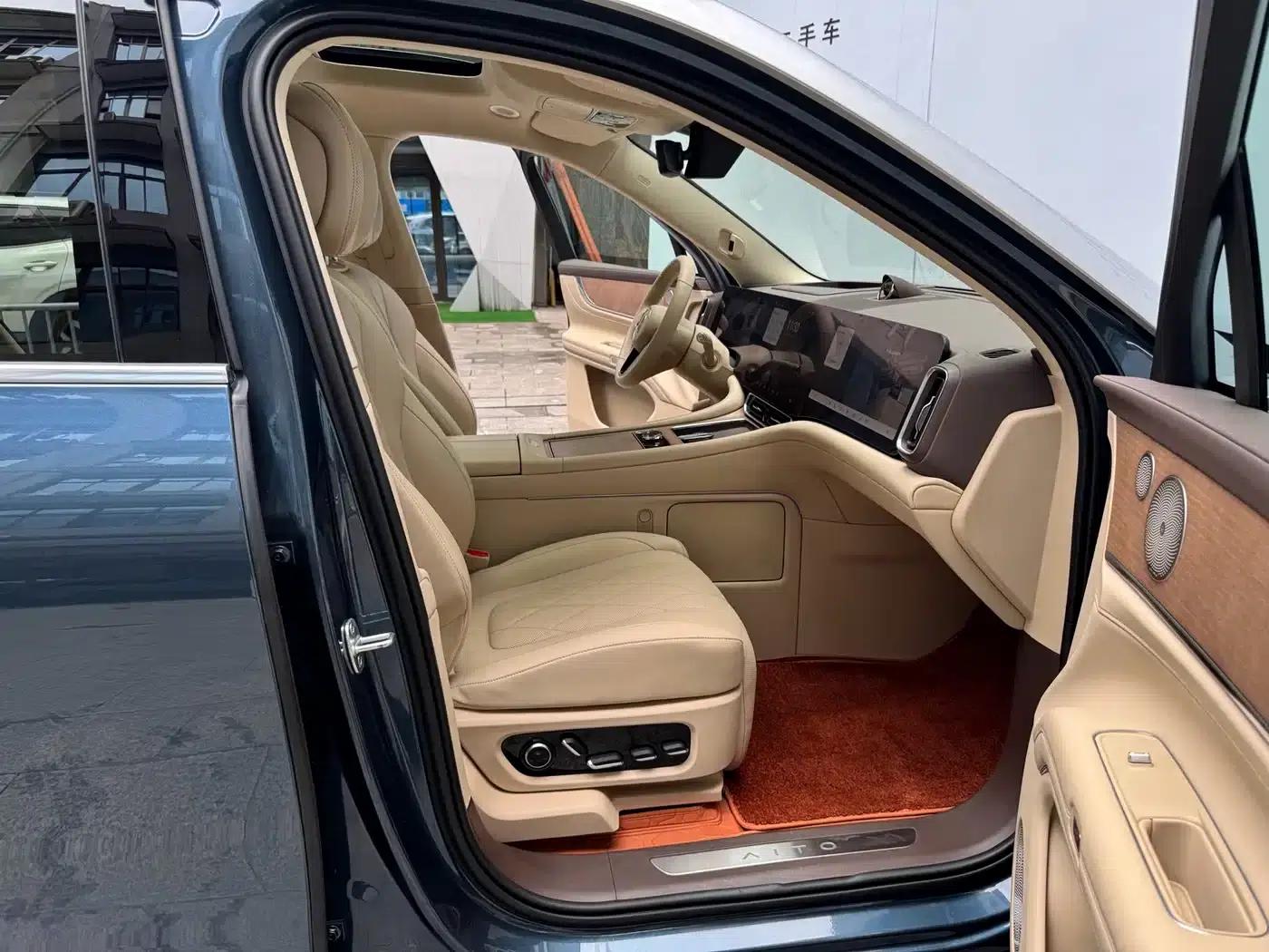 Wenjie M9 2024 Range Extended Ultra Edition 52kWh 5-Seater — миниатюра 9