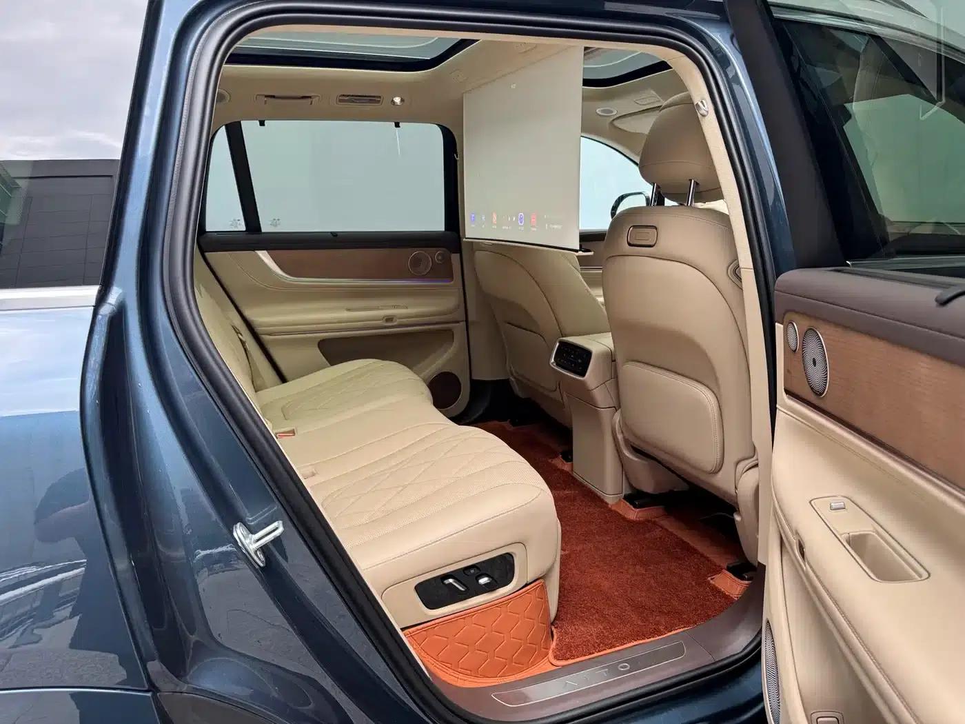 Wenjie M9 2024 Range Extended Ultra Edition 52kWh 5-Seater — миниатюра 10
