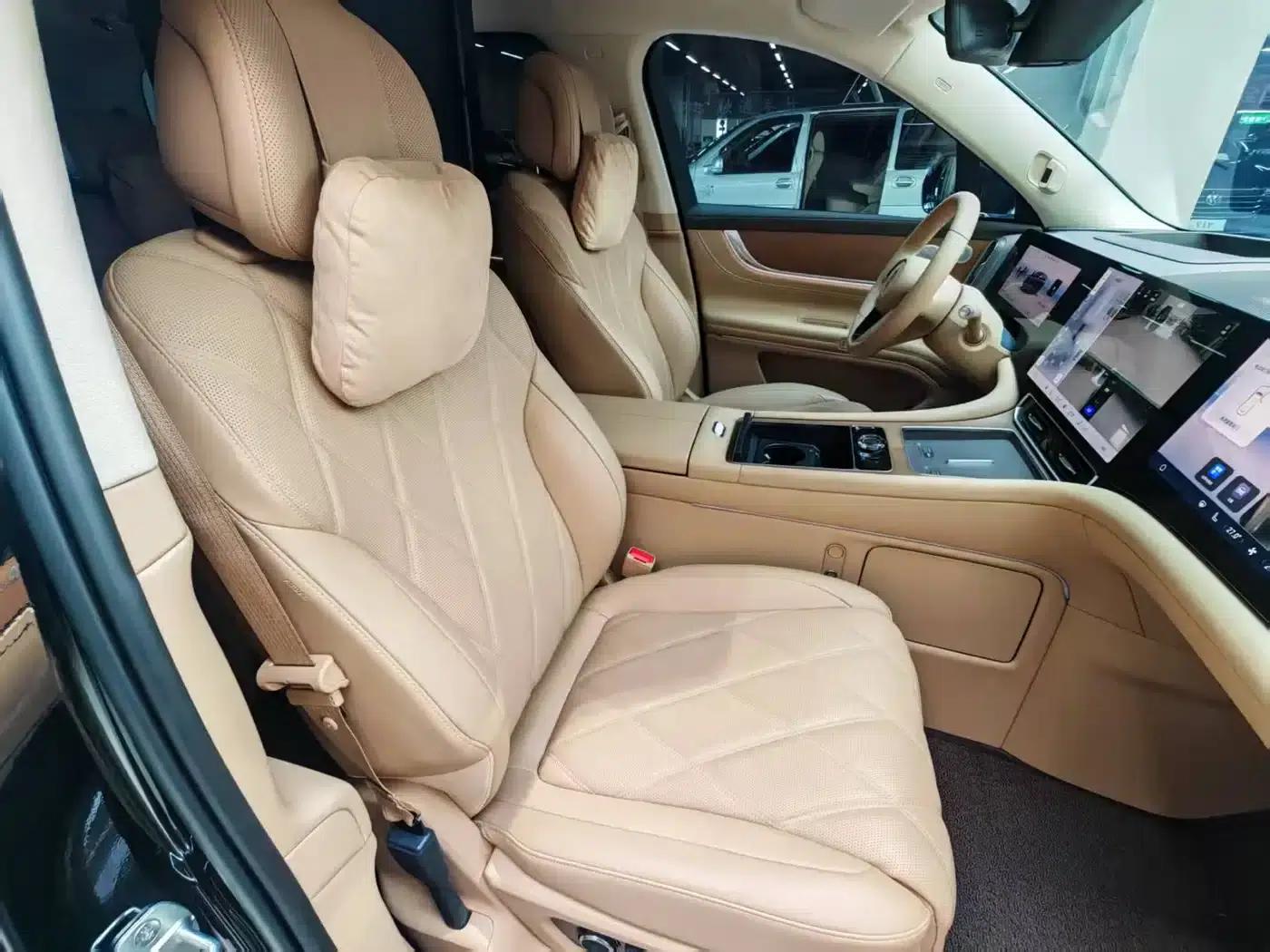 Wenjie M9 2025 Extended Range Ultra Edition 52kWh 5-Seat Version (192-line LiDAR) — миниатюра 18