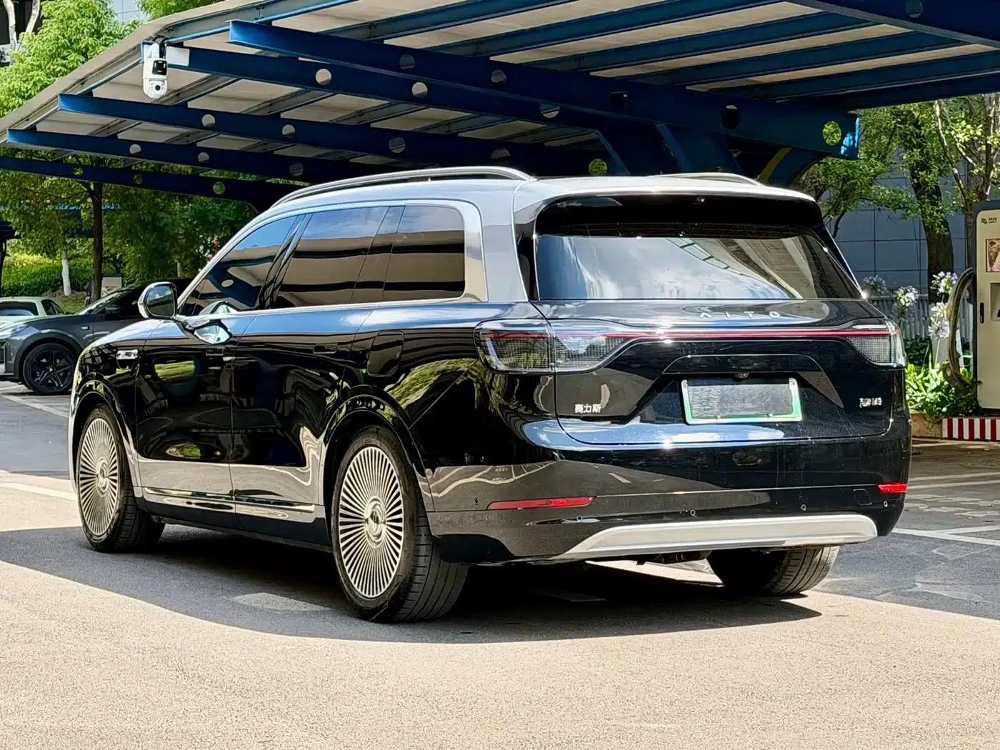 Wenjie M9 2024 Range Extended Ultra Edition 42kWh 6-Seater — миниатюра 4