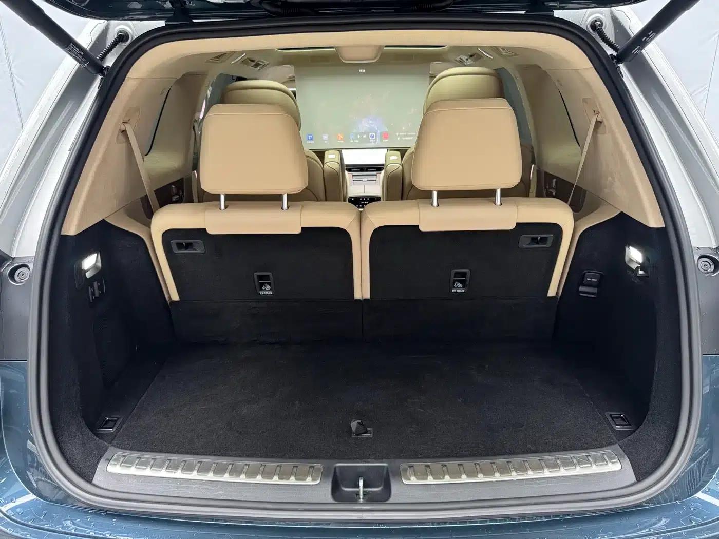 Wenjie M9 2024 Range Extended Ultra Edition 42kWh 6-Seater — миниатюра 14