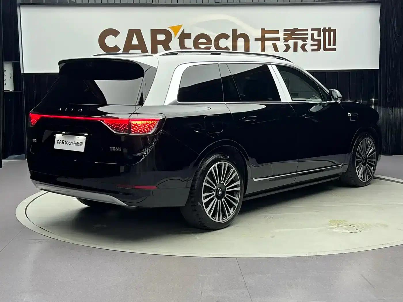 Wenjie M9 2025 Ultra Extended Range Edition (52kWh, 6-seater, 192-line LiDAR) — миниатюра 13