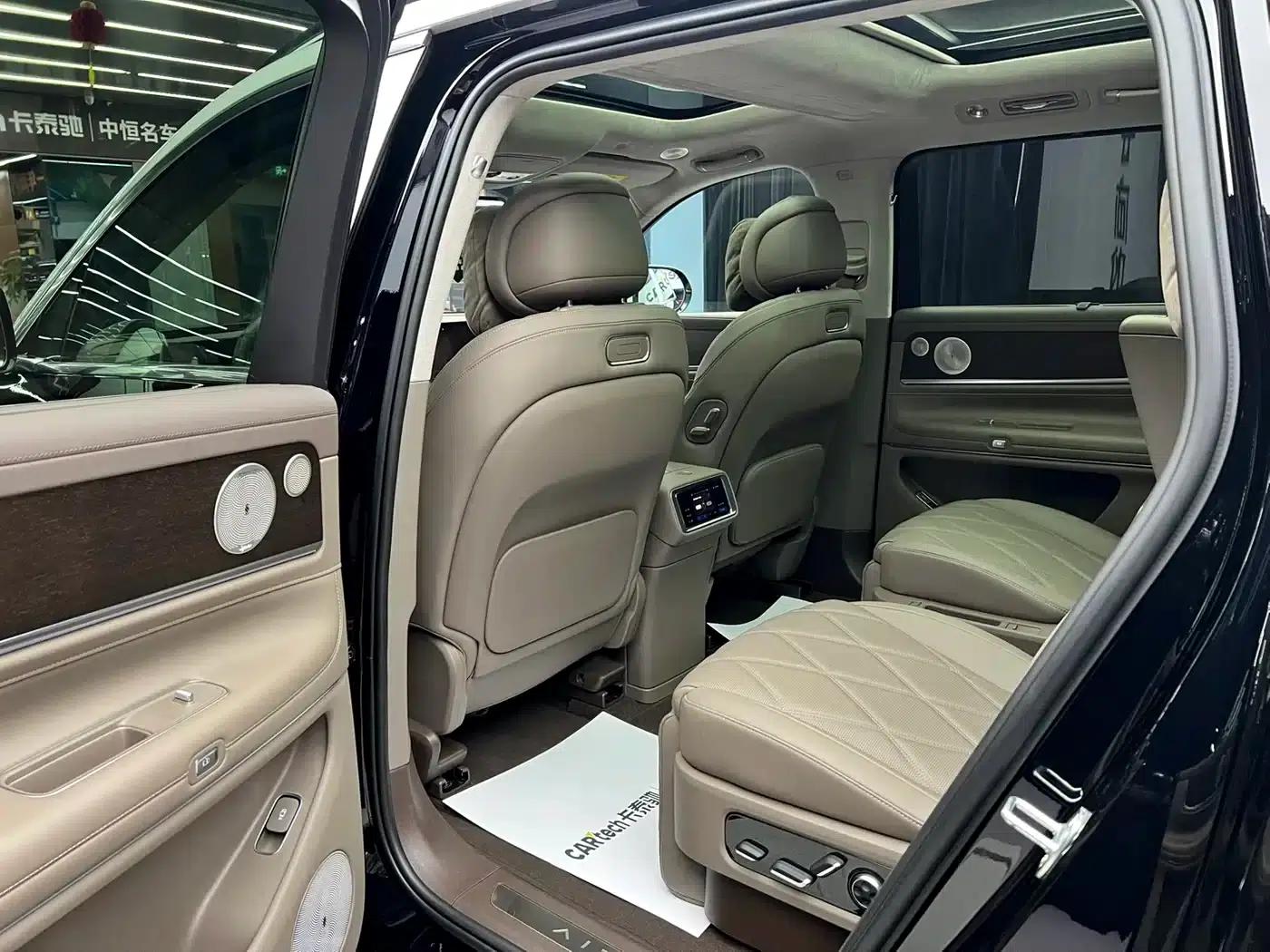 Wenjie M9 2025 Ultra Extended Range Edition (52kWh, 6-seater, 192-line LiDAR) — миниатюра 18