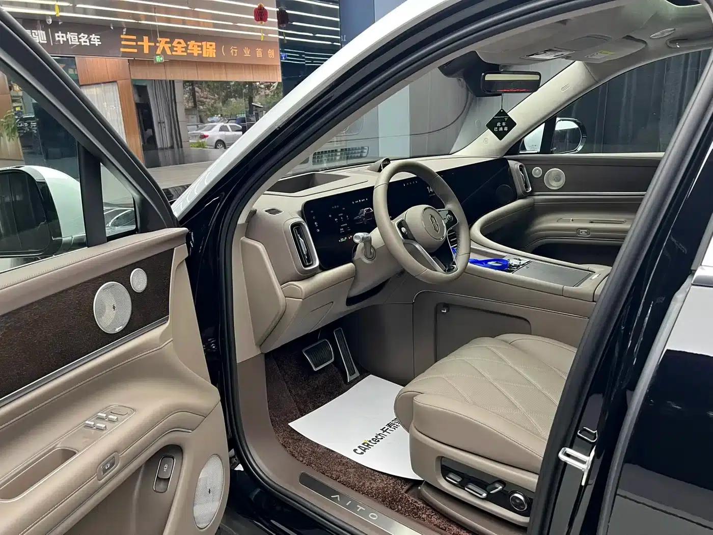 Wenjie M9 2025 Ultra Extended Range Edition (52kWh, 6-seater, 192-line LiDAR) — миниатюра 23